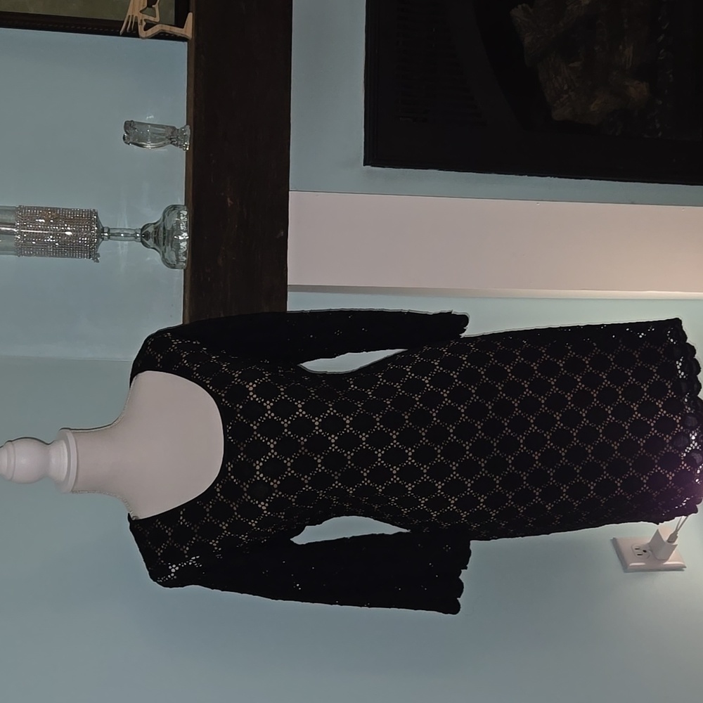 Ronni Nicole Black Dress 16